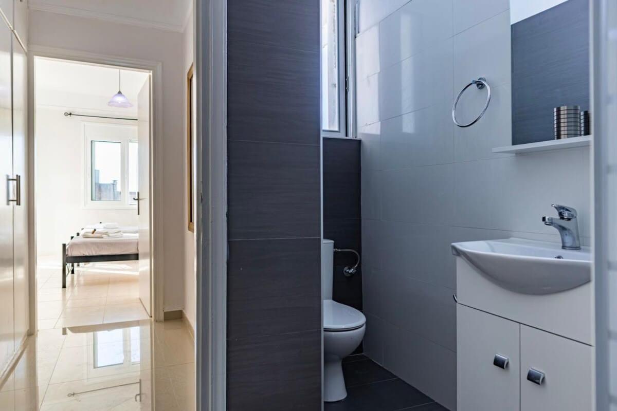 Ferienwohnung Comfy Central Square Gem With Balcony Kalamata Exterior foto