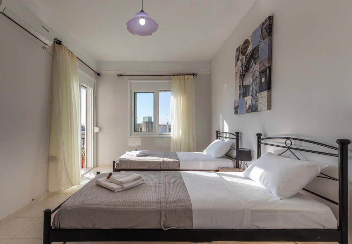 Ferienwohnung Comfy Central Square Gem With Balcony Kalamata Exterior foto