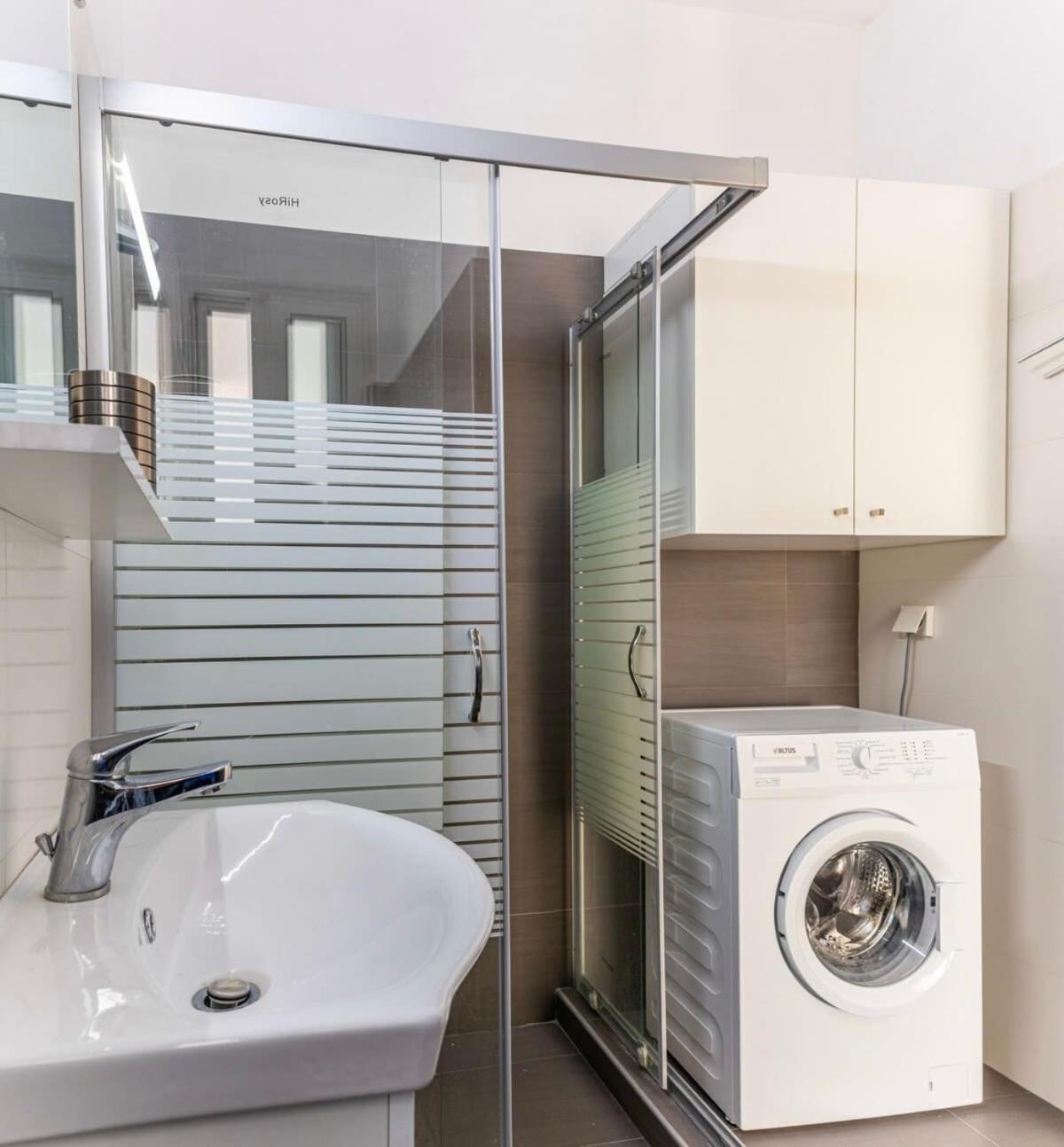 Ferienwohnung Comfy Central Square Gem With Balcony Kalamata Exterior foto